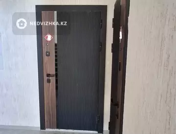 3-комнатная квартира, этаж 1 из 3, 111 м², миниатюра 4