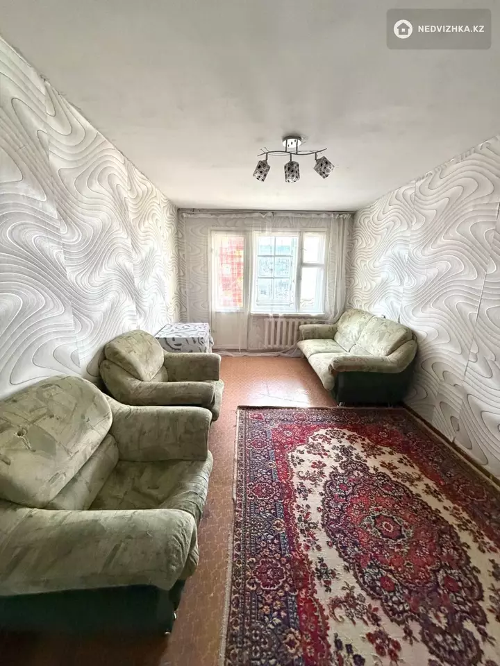 2-комнатная квартира, этаж 5 из 6, 50 м², фотография 2