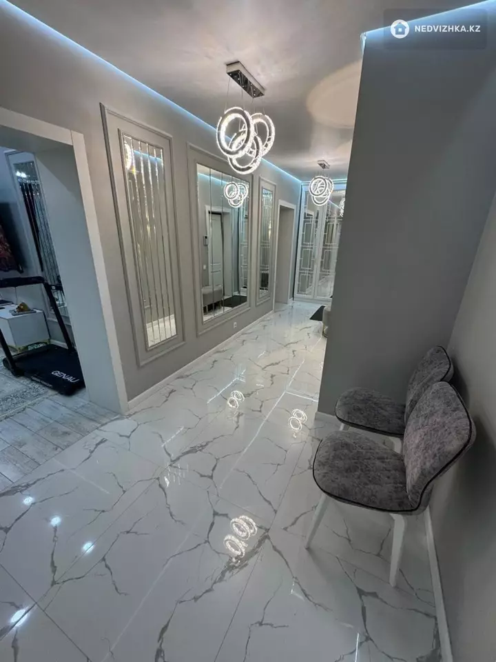 3-комнатная квартира, этаж 1 из 9, 129 м², фотография 3
