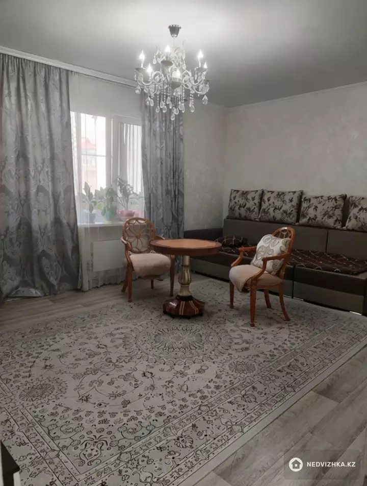 2-комнатная квартира, этаж 3 из 6, 66 м²