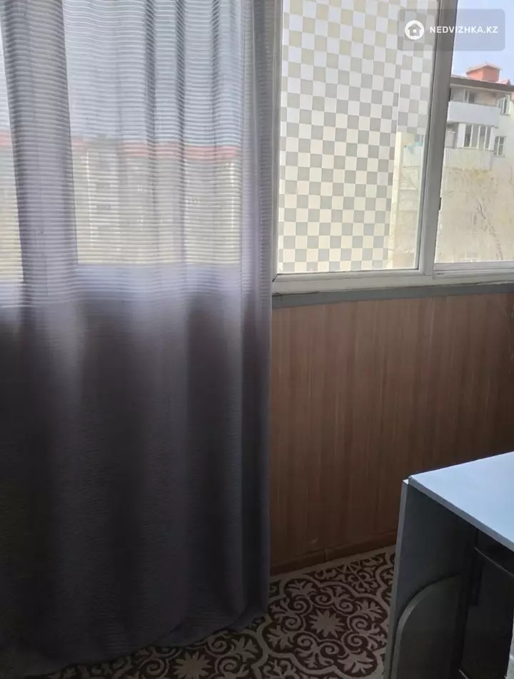 2-комнатная квартира, этаж 3 из 6, 66 м², фотография 3