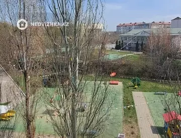 2-комнатная квартира, этаж 3 из 6, 66 м², миниатюра 7