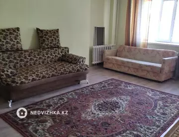 2-комнатная квартира, этаж 1 из 5, 60 м², миниатюра 1