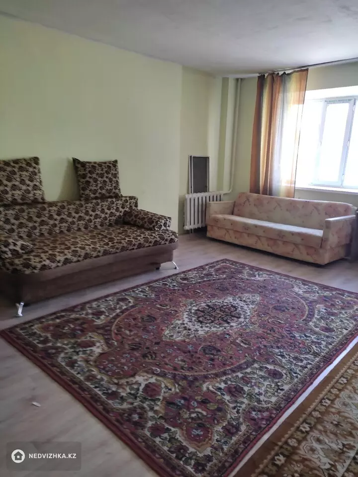 2-комнатная квартира, этаж 1 из 5, 60 м²