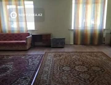 2-комнатная квартира, этаж 1 из 5, 60 м², миниатюра 2