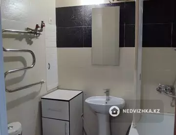 2-комнатная квартира, этаж 3 из 9, 44 м², миниатюра 8
