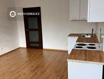 1-комнатная квартира, этаж 2 из 9, 47 м², миниатюра 9