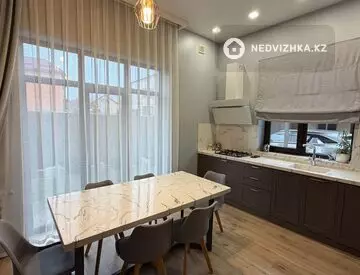 5-комнатный дом, 6.8 соток, 236 м², миниатюра 2