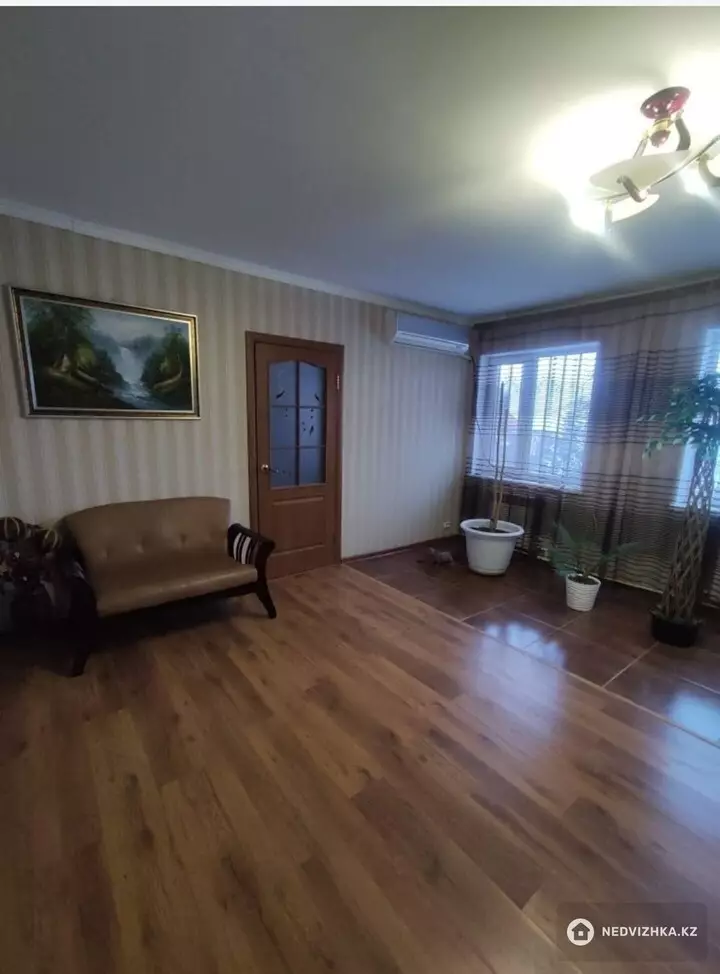 8-бөлмелі үй, 8 соттық, 350 м², 4-фотосурет