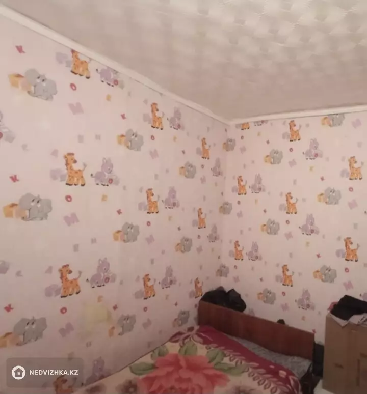 2-комнатная квартира, этаж 1 из 5, 42 м², фотография 3