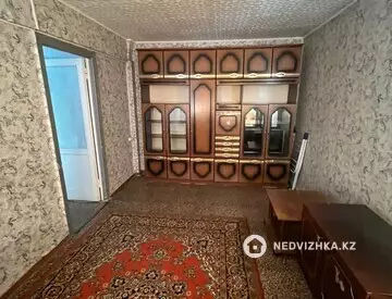2-комнатная квартира, этаж 1 из 5, 41 м², На длительный срок, миниатюра 1