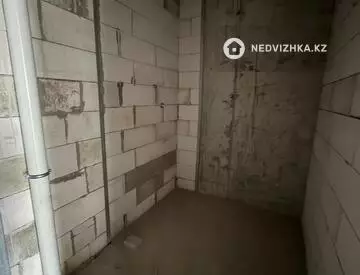 1-комнатная квартира, этаж 4 из 6, 40 м², миниатюра 6