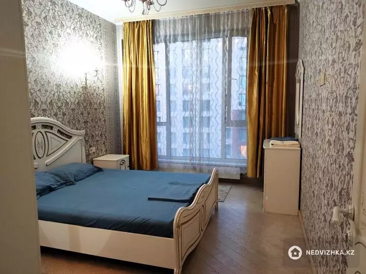 2-комнатная квартира, этаж 12 из 15, 63 м², фотография 4