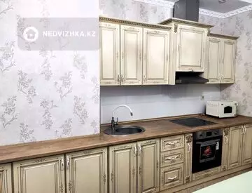 2-комнатная квартира, этаж 12 из 15, 63 м², миниатюра 11