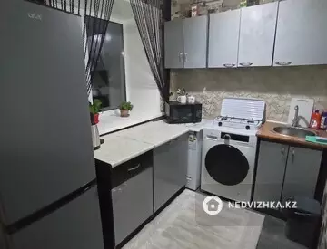 3-комнатная квартира, этаж 4 из 4, 1 м², Посуточно
