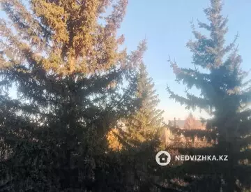 3-комнатная квартира, этаж 4 из 4, 1 м², Посуточно, миниатюра 12