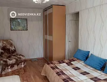 2-комнатная квартира, этаж 1 из 5, 42 м², миниатюра 6
