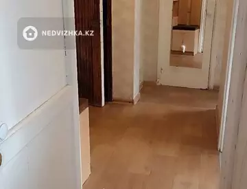 2-комнатная квартира, этаж 1 из 5, 42 м², миниатюра 11