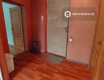 2-комнатная квартира, этаж 1 из 2, 45 м², миниатюра 6