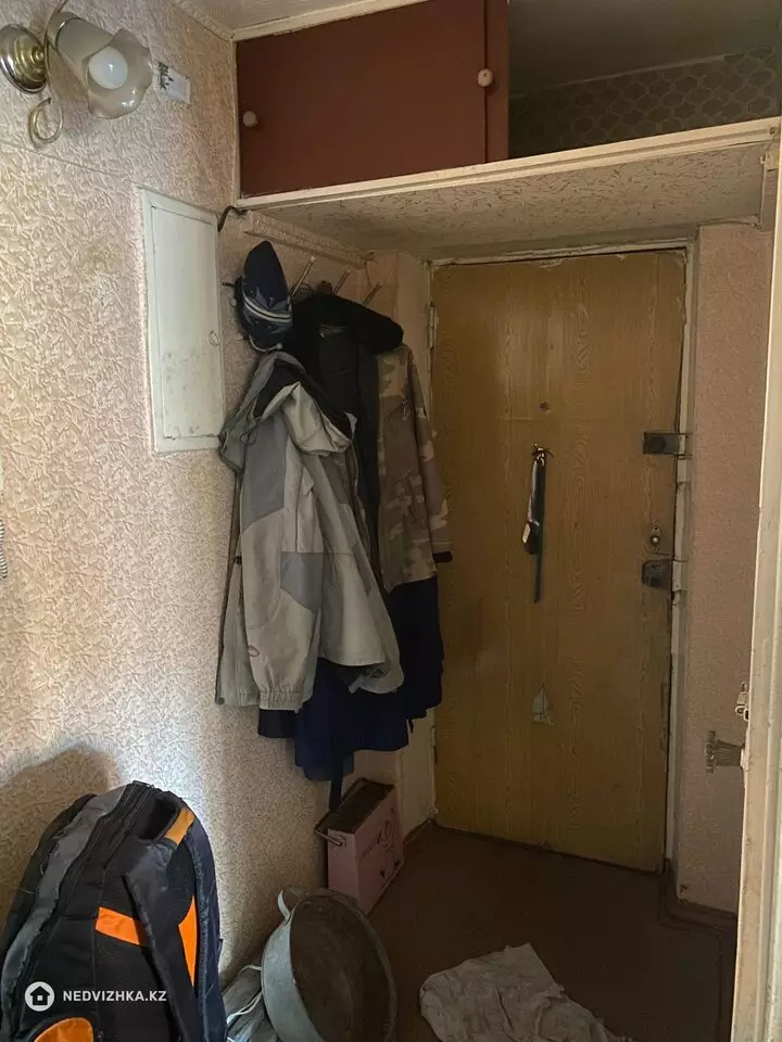 2-комнатная квартира, этаж 3 из 5, 43 м², 2-фотосурет