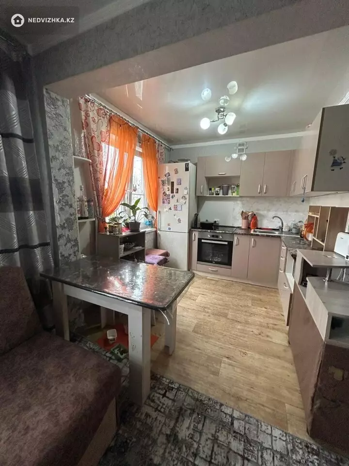 2-комнатная квартира, этаж 4 из 5, 46 м², фотография 5