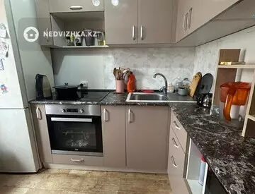 2-комнатная квартира, этаж 4 из 5, 46 м², миниатюра 6