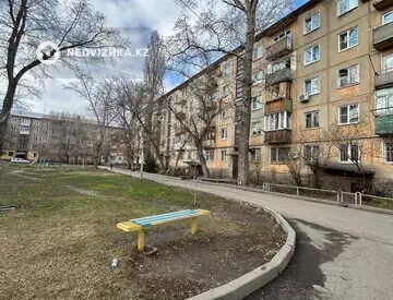 2-комнатная квартира, этаж 4 из 5, 46 м², миниатюра 12