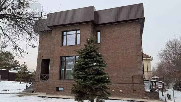 400 м², 7-комнатный дом, 13 соток, 400 м², изображение - 1