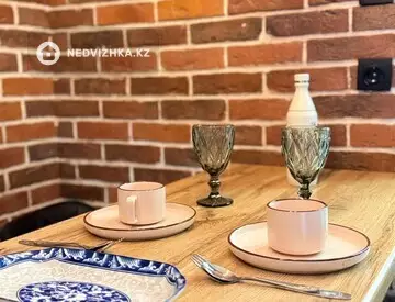 1-комнатная квартира, этаж 5 из 16, 40 м², Посуточно, миниатюра 5