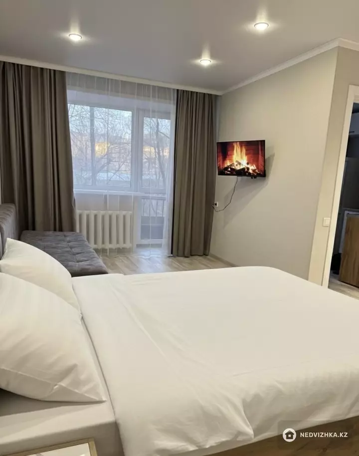 1-комнатная квартира, этаж 2 из 5, 33 м², Посуточно
