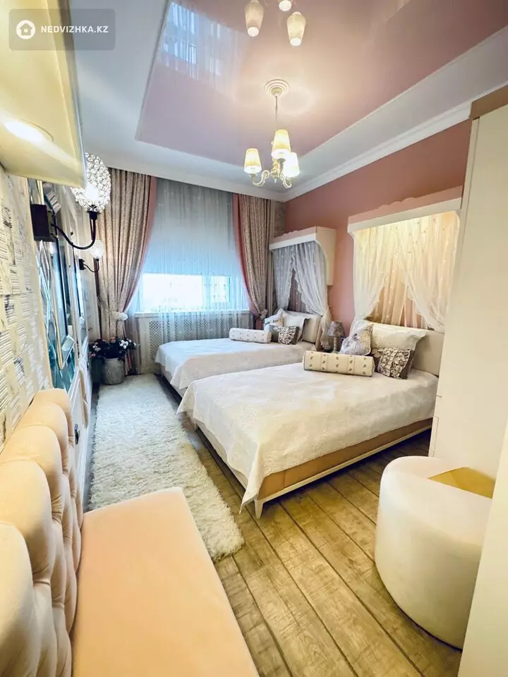 4-комнатная квартира, этаж 8 из 7, 97 м², фотография 4