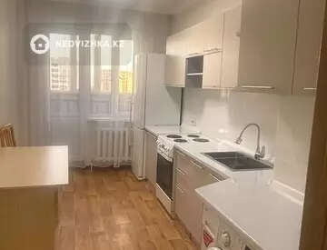 1-комнатная квартира, этаж 15 из 17, 47 м², миниатюра 2