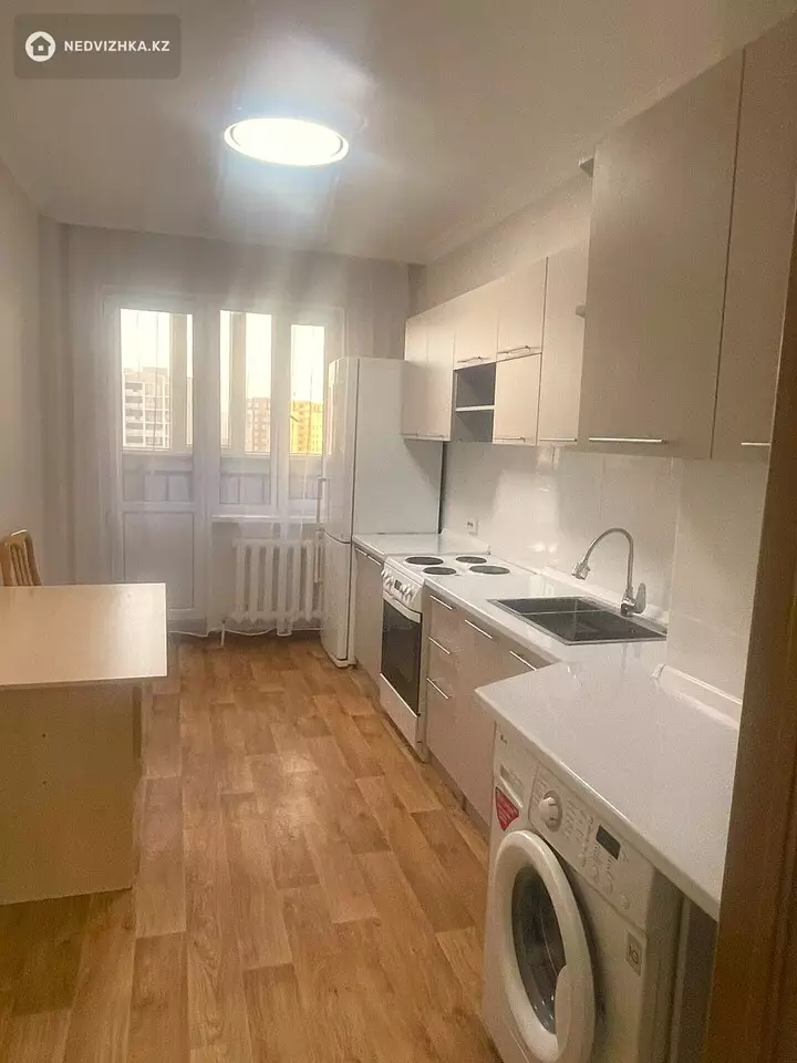 1-комнатная квартира, этаж 15 из 17, 47 м², фотография 2