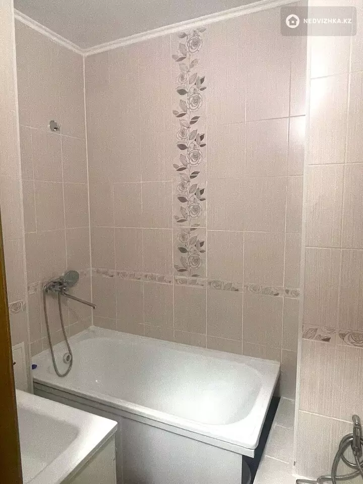 1-комнатная квартира, этаж 15 из 17, 47 м², фотография 3