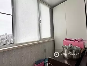 3-комнатная квартира, этаж 9 из 9, 70 м², миниатюра 6