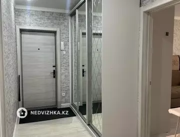 3-комнатная квартира, этаж 9 из 9, 70 м², миниатюра 11