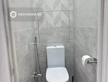 3-комнатная квартира, этаж 9 из 9, 70 м², миниатюра 10