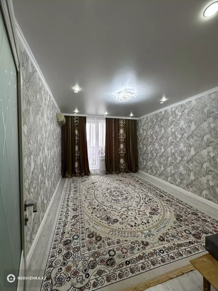 3-комнатная квартира, этаж 9 из 9, 70 м², фотография 4