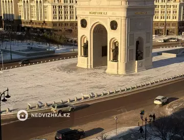 3-комнатная квартира, этаж 6 из 8, 96 м², миниатюра 10