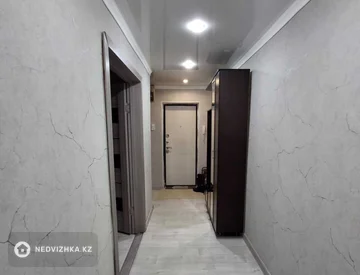 3-комнатная квартира, этаж 1 из 9, 64 м², На длительный срок, миниатюра 9