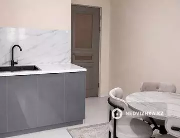 1-комнатная квартира, этаж 3 из 9, 44 м², миниатюра 6