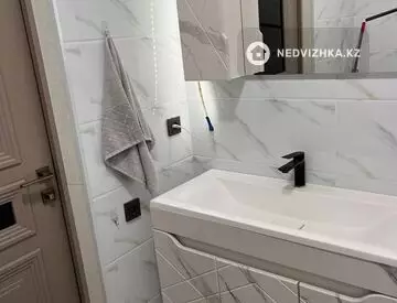 1-комнатная квартира, этаж 3 из 9, 44 м², миниатюра 10