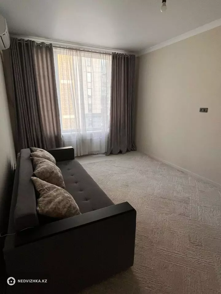 1-комнатная квартира, этаж 3 из 9, 44 м², фотография 2
