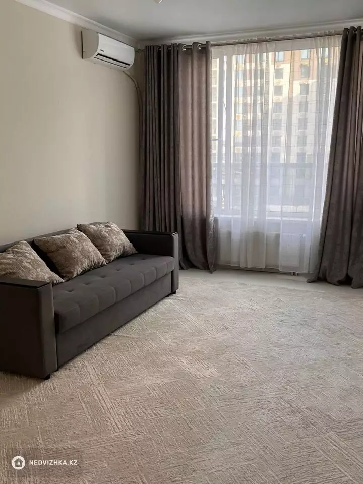 1-комнатная квартира, этаж 3 из 9, 44 м²