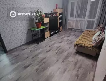 3-комнатная квартира, этаж 5 из 5, 61 м², миниатюра 3