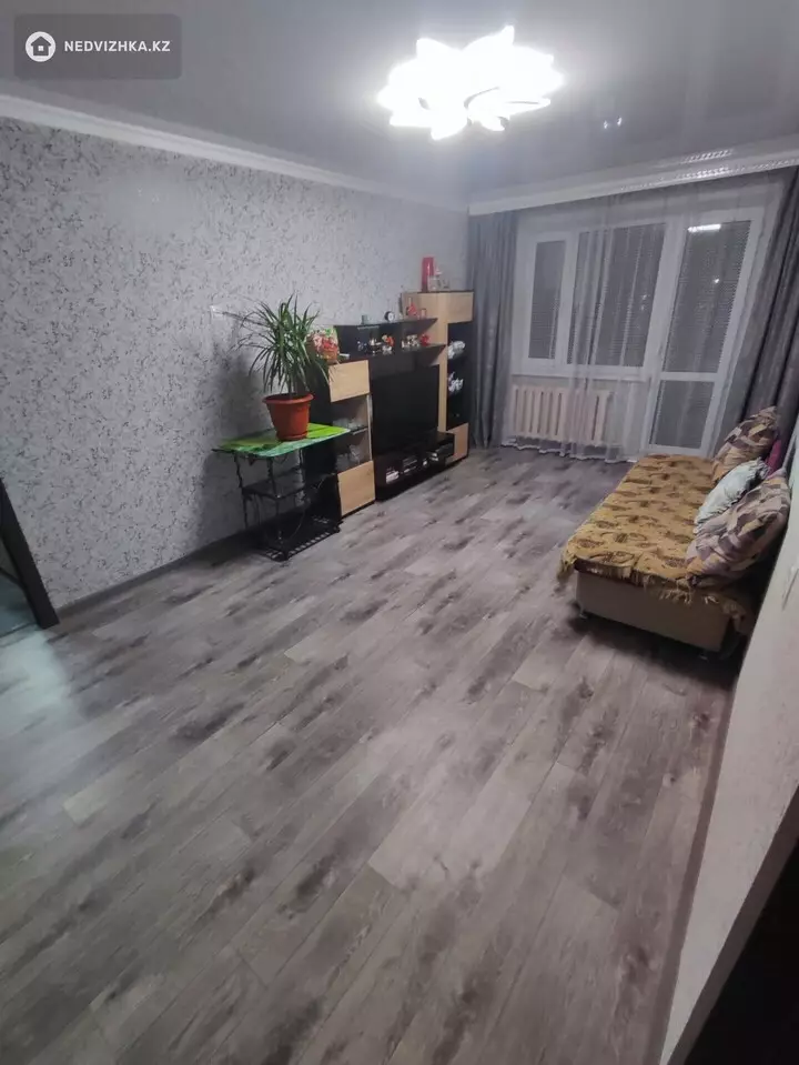 3-комнатная квартира, этаж 5 из 5, 61 м², фотография 3