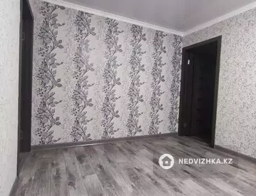 3-комнатная квартира, этаж 5 из 5, 61 м², миниатюра 1