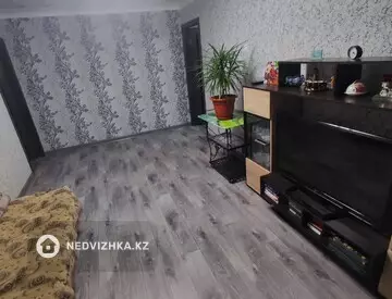 3-комнатная квартира, этаж 5 из 5, 61 м², миниатюра 2