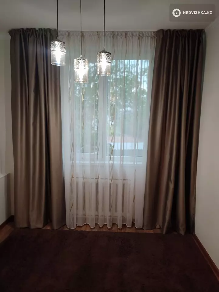 3-комнатная квартира, этаж 3 из 5, 64 м², фотография 5
