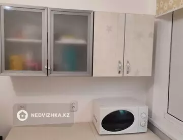 3-комнатная квартира, этаж 3 из 5, 64 м², миниатюра 12